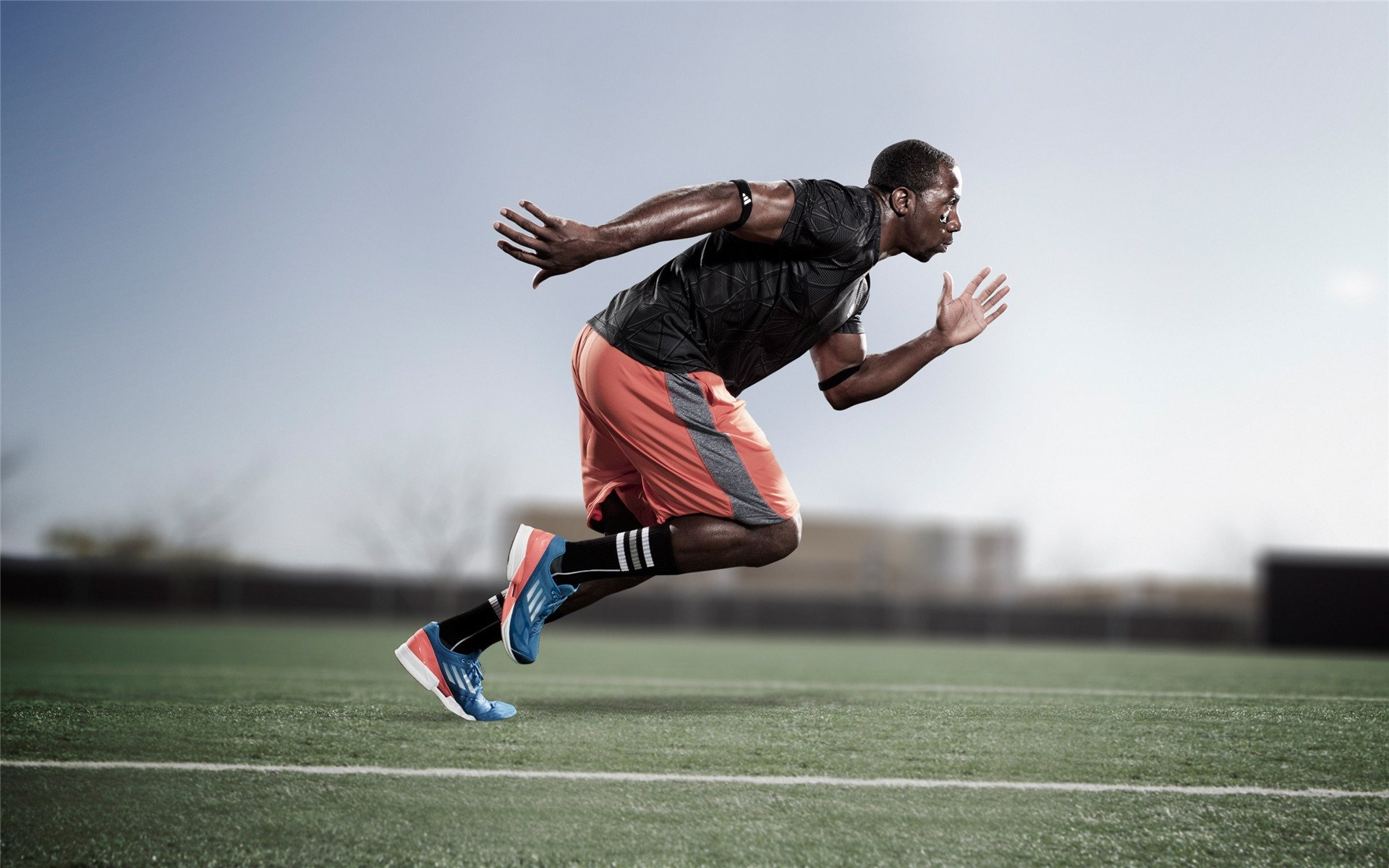 青少年足球比赛频繁，锻炼实战能力，青少年足球运动