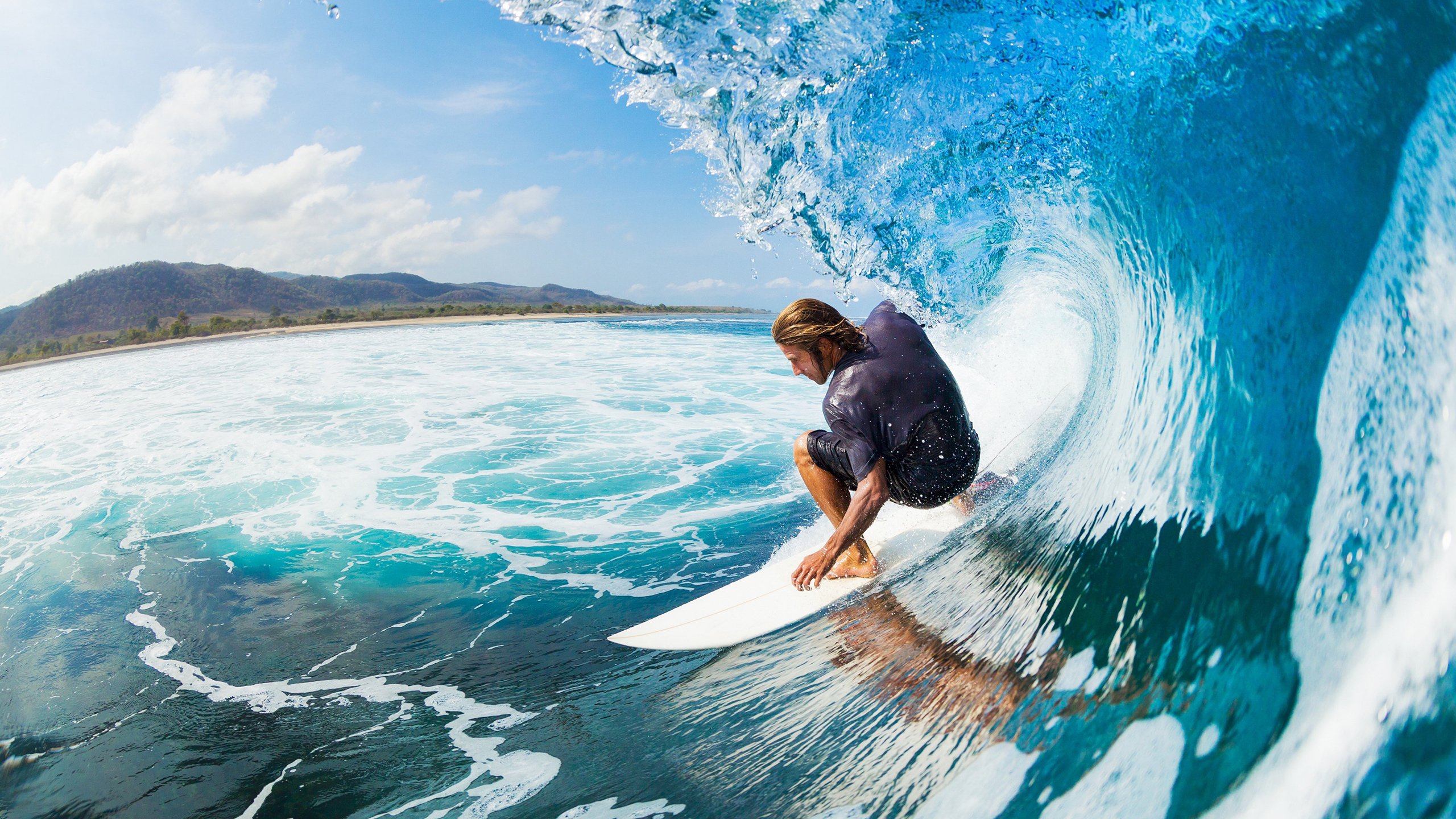 《年轻一代的电竞梦想：从校园到职业的转变》，一代电竞人青春结束了