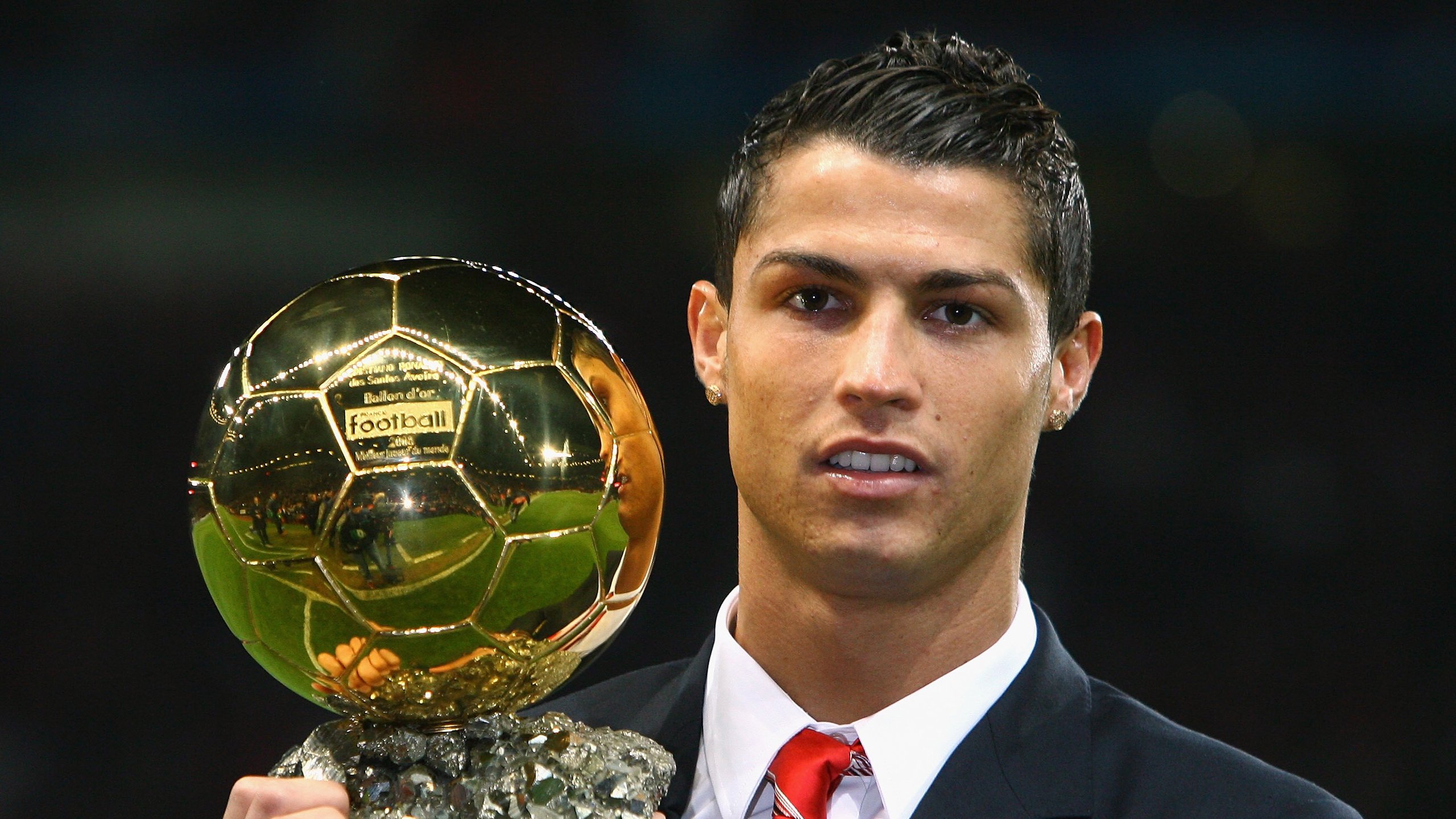 乐鱼电竞在线平台-融合“足球+科技”多元化创新加快，行业场景不断丰富，足球体教融合实施方案